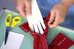 Как постирать кожаные перчатки