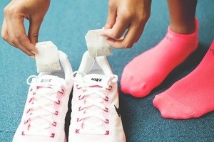 Как удалить запах из кроссовок