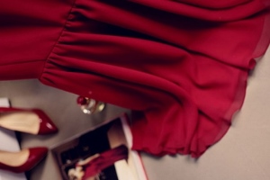 Как гладить шифоновое платье: особенности ухода за шифоном
