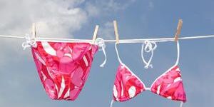 Как стирать купальник – сохраним цвет бикини