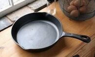 Как прокалить новую чугунную сковороду: пошаговая инструкция