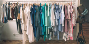 Как часто стирать вещи? Правильно ухаживаем за одеждой и бельем.