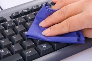 чистка клавиатуры ПК