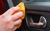 Удалить царапины из пластика в машине